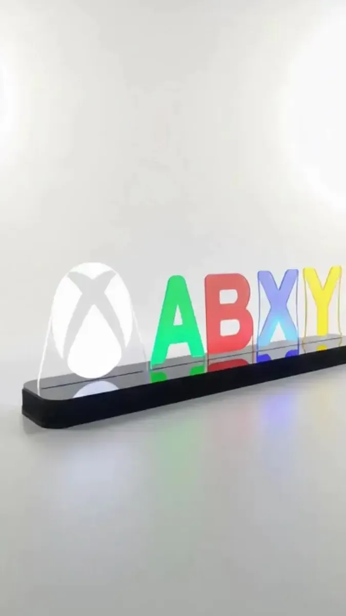 Abajur Luminária Led Especial Xbox 37cm Videogame - R$ 113,56