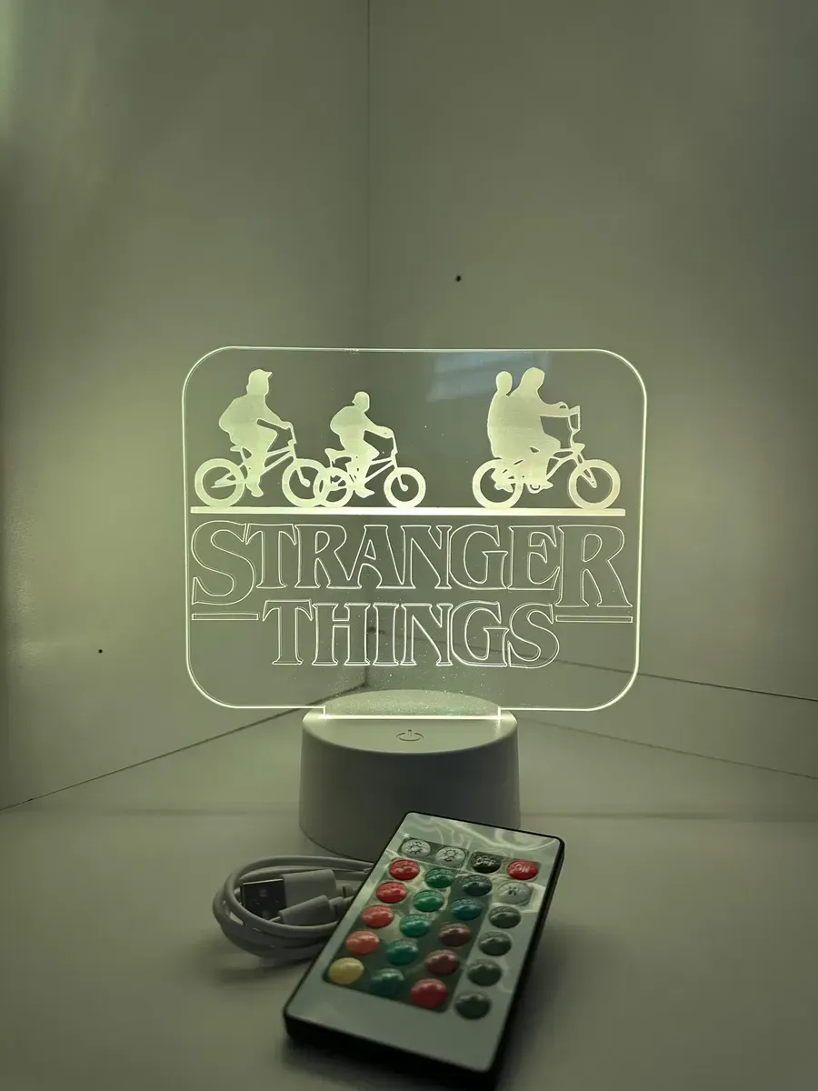 Luminaria Led Acrilico 3d Stranger Things Presente Geek Usb - R$ 62,6