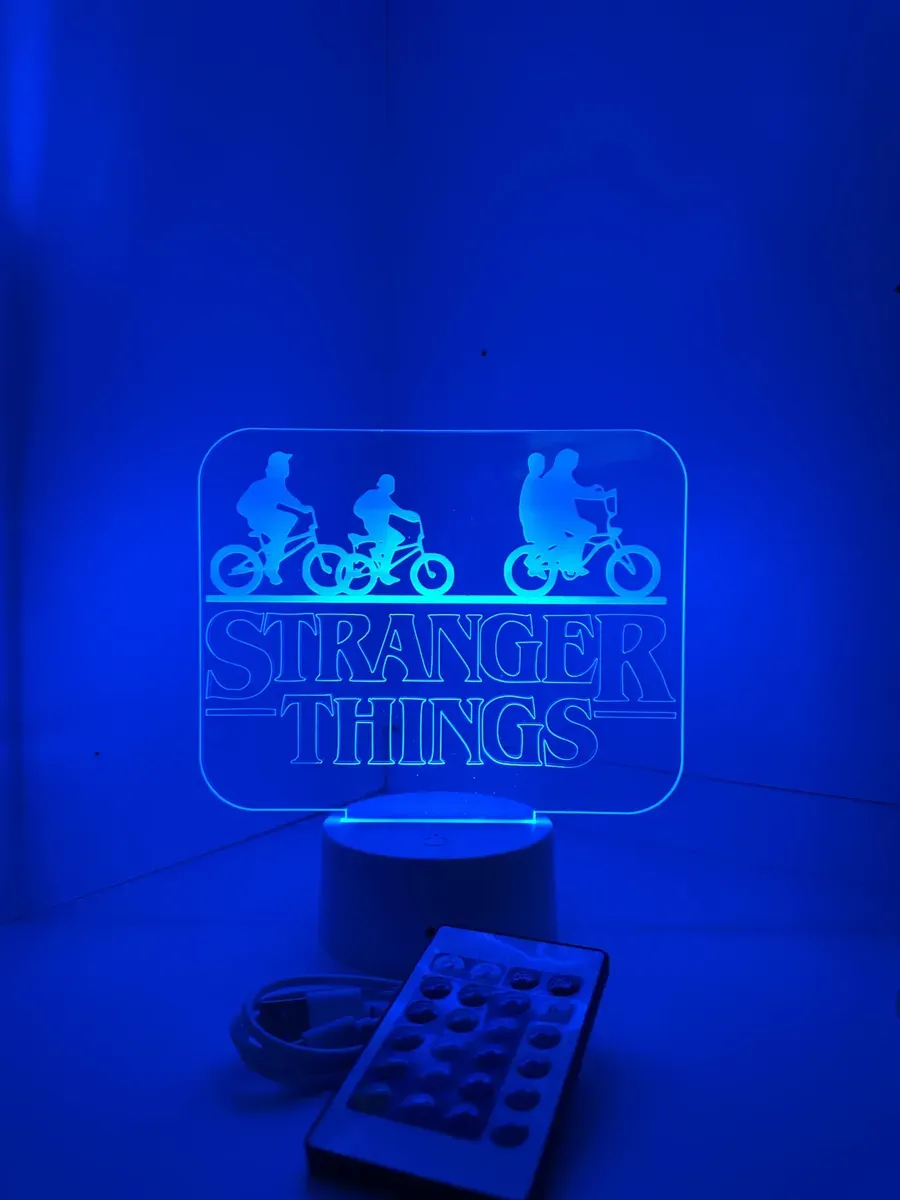 Luminaria Led Acrilico 3d Stranger Things Presente Geek Usb - R$ 62,6