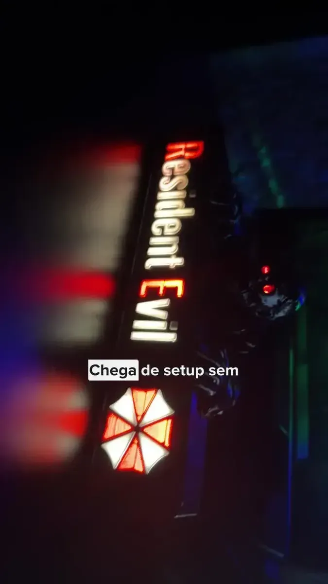 Luminária Resident Evil Zumbi Led Gamer Decorativa - R$ 84,55