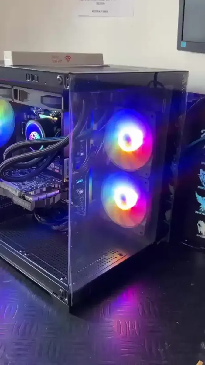 Pc Gamer Combat Rtx Ryzen 5 5500 Rtx 3050 16gb 1tb Wc 240mm - R$ 5.612,59
