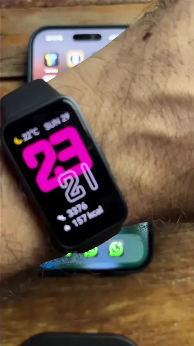 Smartwatch HUAWEI Band 10 Caixa de Polímeros Duráveis Análise do Sono em Nível Profissional Assistente de Bem-estar Emocional Relógio Smartwatch Compatível com Android e iOS Preto
