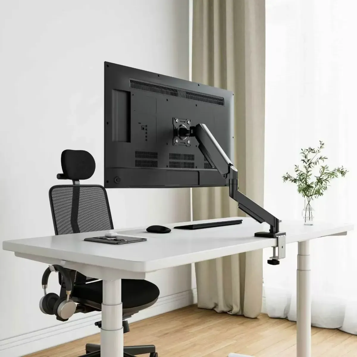 Suporte Para Monitores Articulado De Mesa Pistão A Gás 13-32 - R$ 114,3